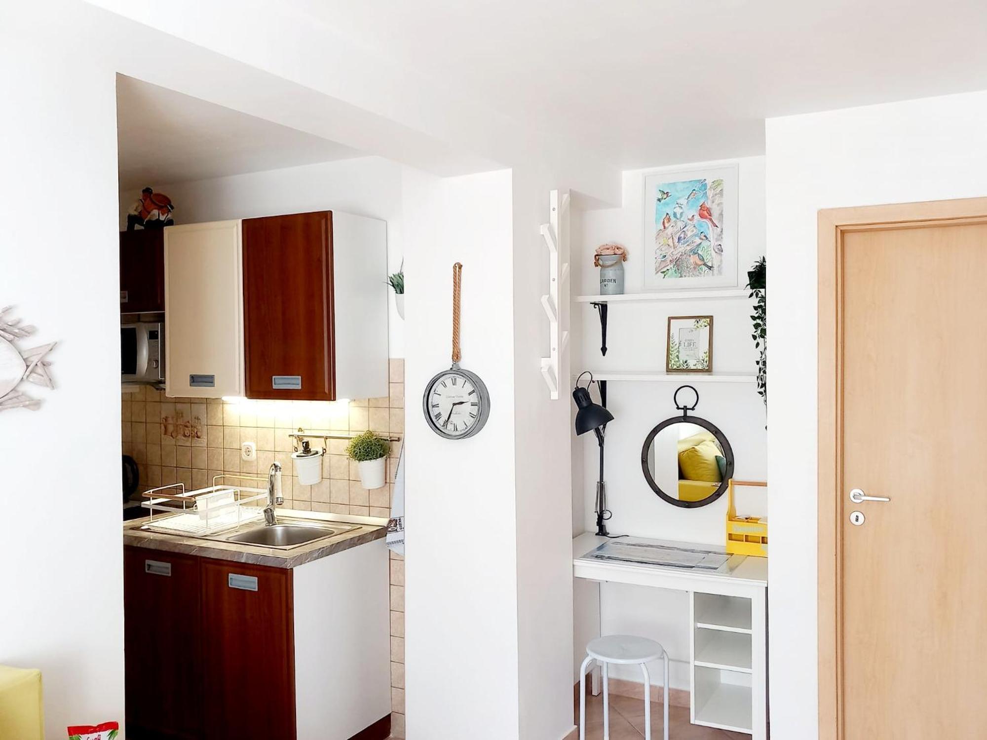 Apartment Megi In Supetar Historical Core Екстер'єр фото